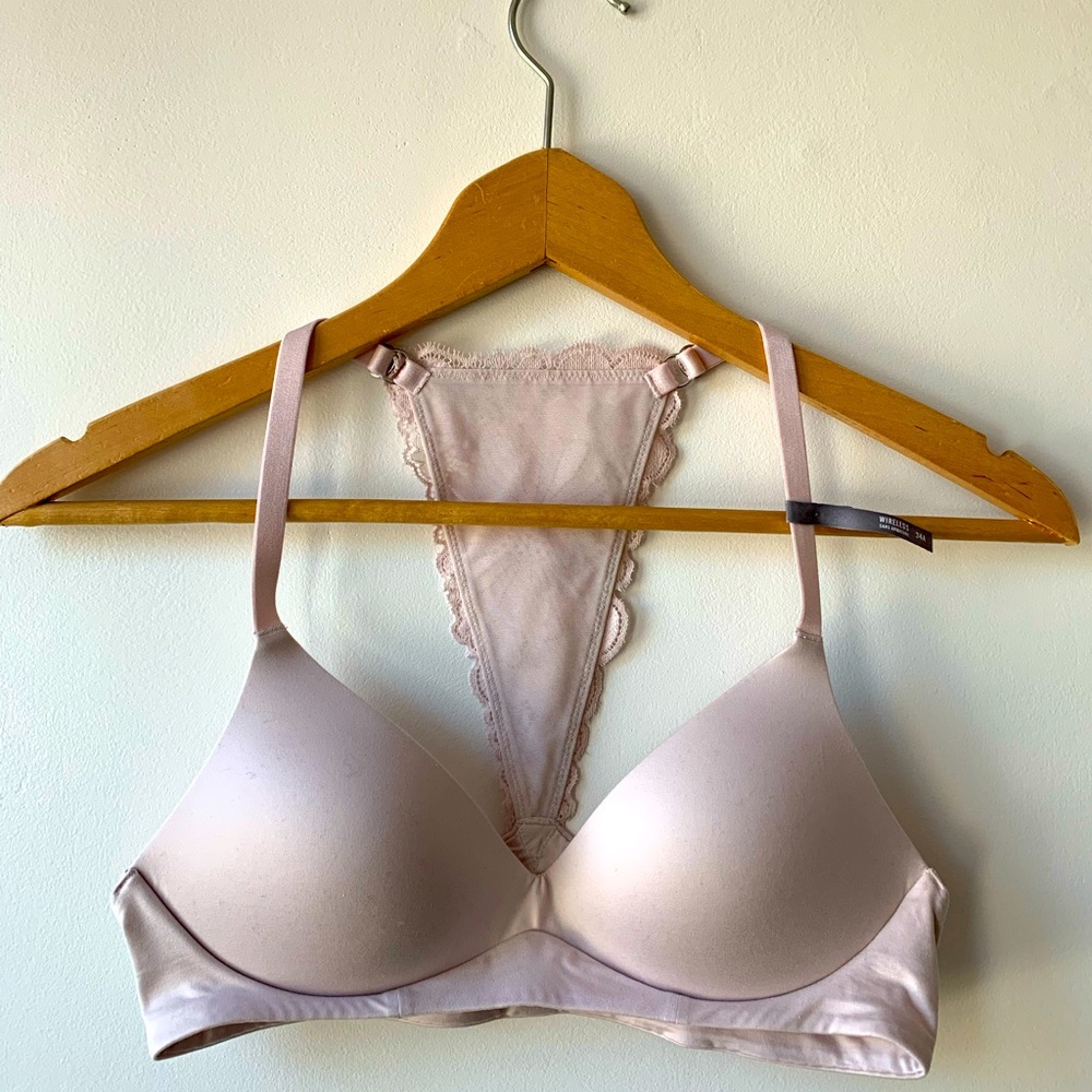 NWOT Aerie Wireless Bra with Lace Detail